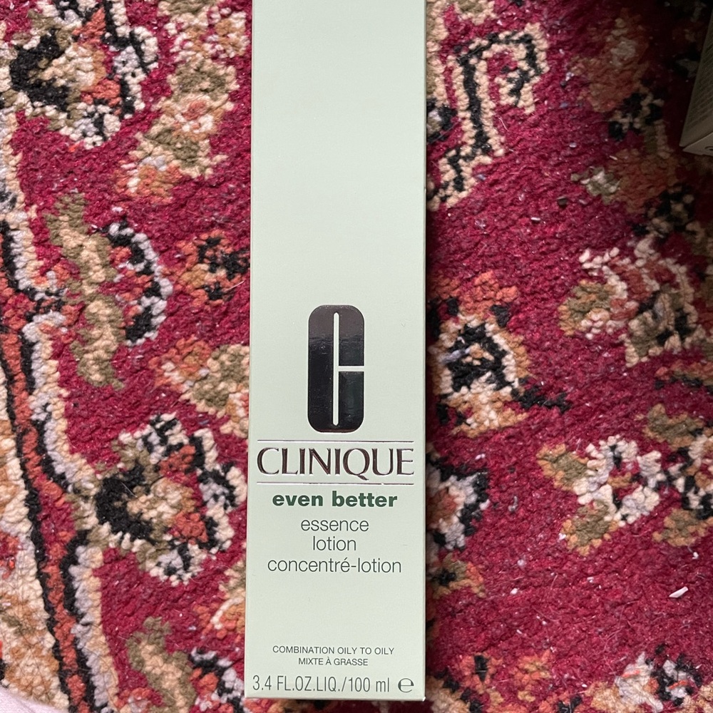 CLINIQUE // Even Better Essence Lotion // Combination oily to oily